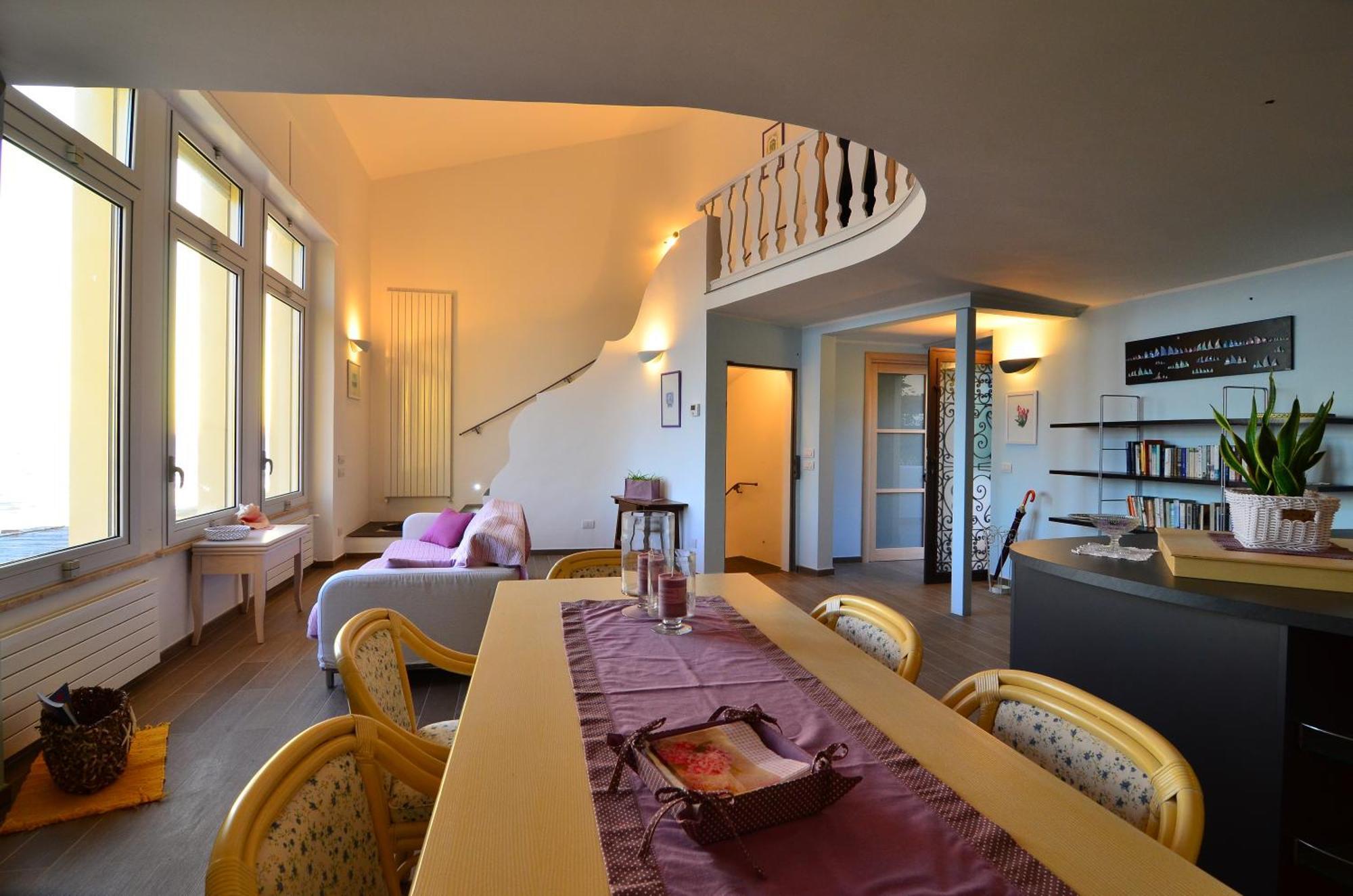 Aurora Hotel 3*