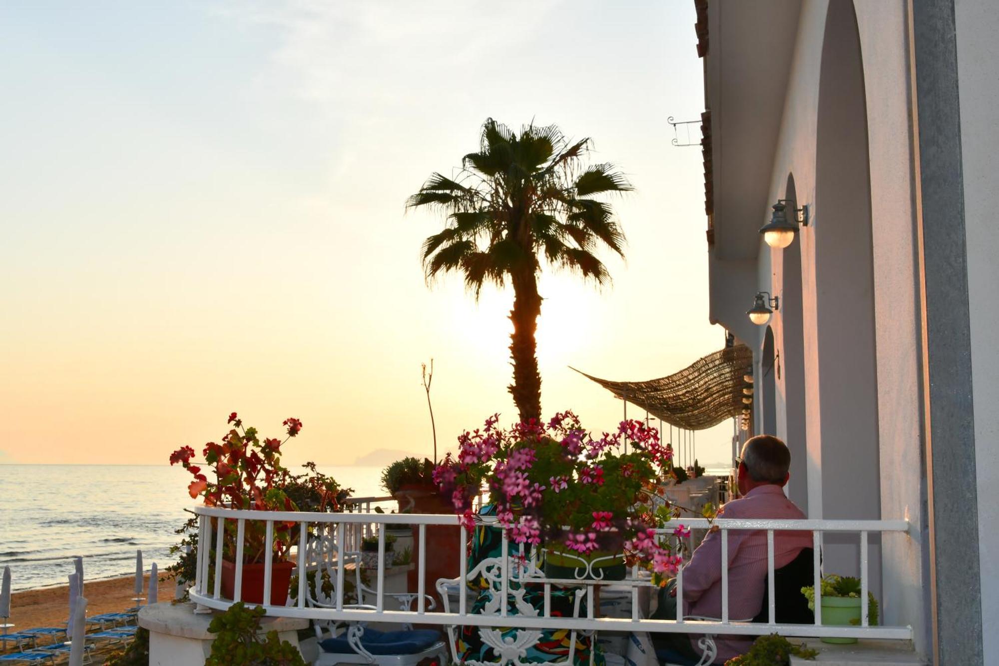 Aurora 3* Sperlonga